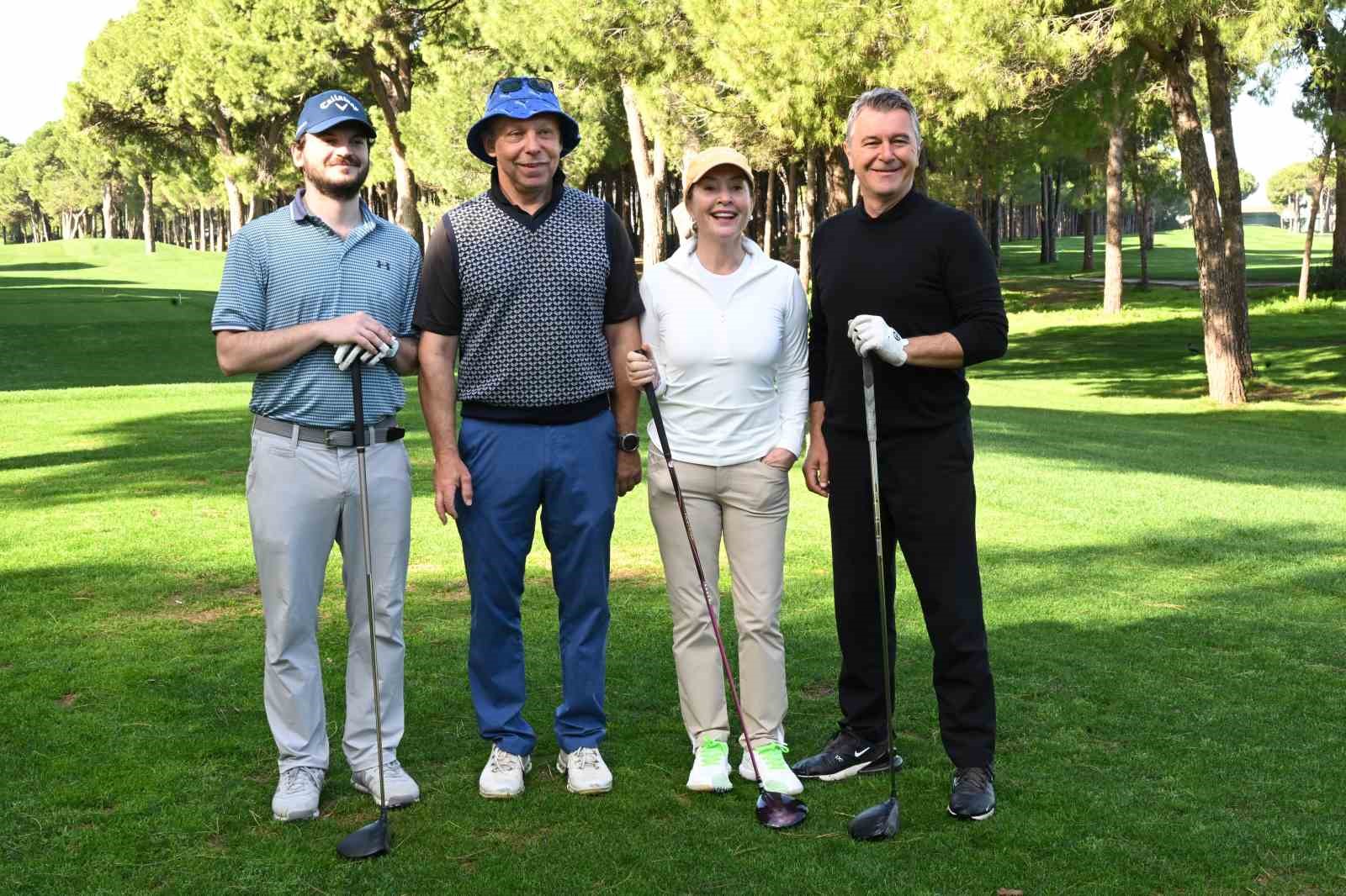 gloria ozaltin championshipte kupalar sahiplerini buldu 4 2qQ2MDtL