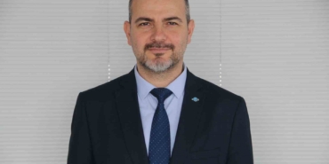 gmo-baskan-adayi-kahraman-bir-gemi-muhendisi-bir-sanayi-ordusunu-harekete-gecirir-Y2OnqsK2.jpg
