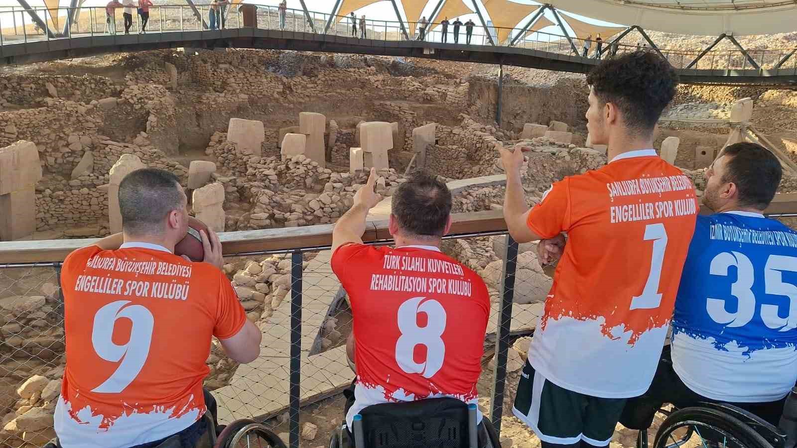 gobeklitepe tekerlekli sandalye basketbol turnuvasi oncesi takim kaptanlar gobeklitepede bulustu 2