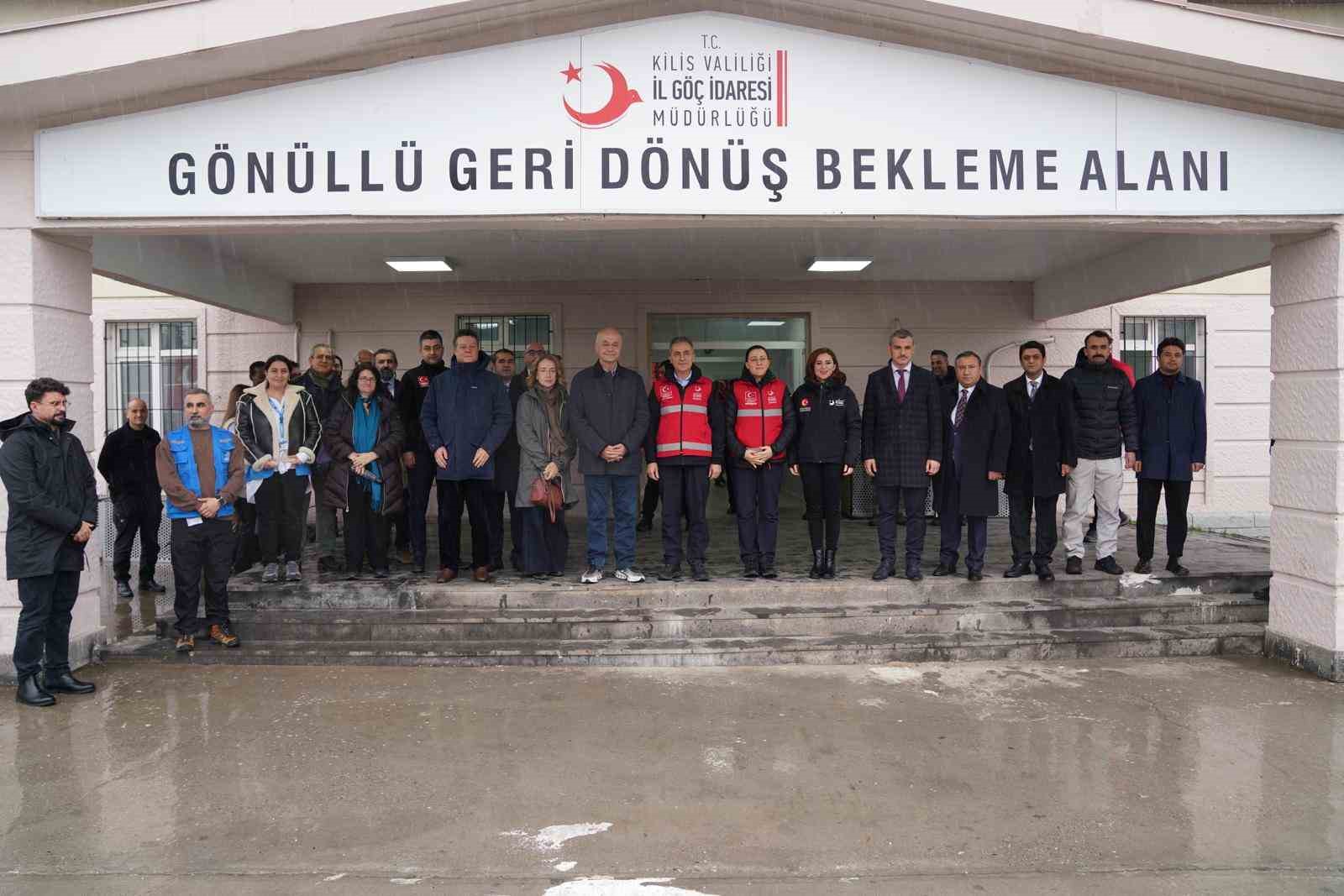 Göç İdaresi Başkanı Kök: "Gönüllü geri dönüşlere ilişkin işlemler uluslararası standartlara uygun yürütülmektedir" 6 goc idaresi baskani kok gonullu geri donuslere iliskin islemler uluslararasi standartlara uygun yurutulmektedir 2 kWRt3FHA