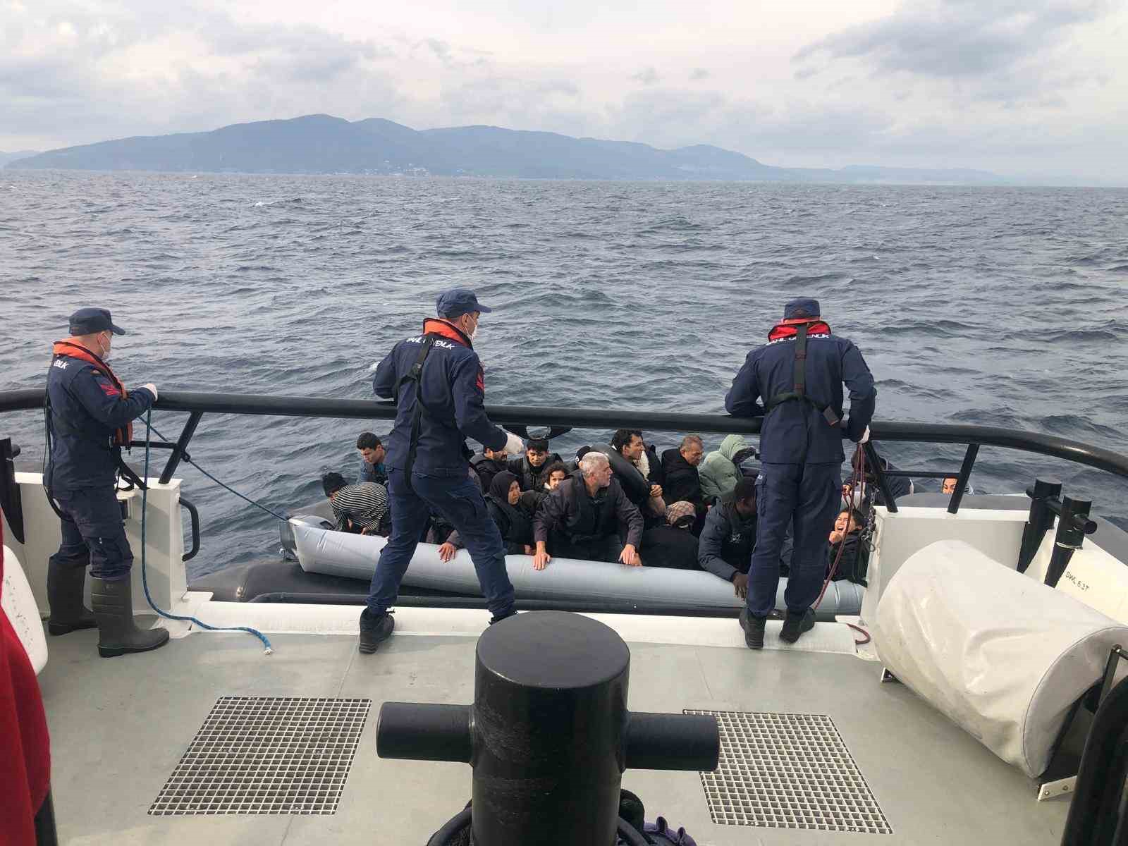 gocmen kacakciligi organizasyonunda chpli belediyenin genclik ve spor hizmetleri muduru vekili orgut lideri cikti FLy5QSlb