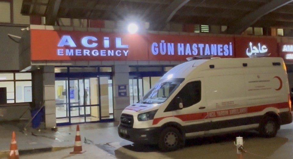 gocuk altinda kalarak agir yaralanan isci hayatini kaybetti 1
