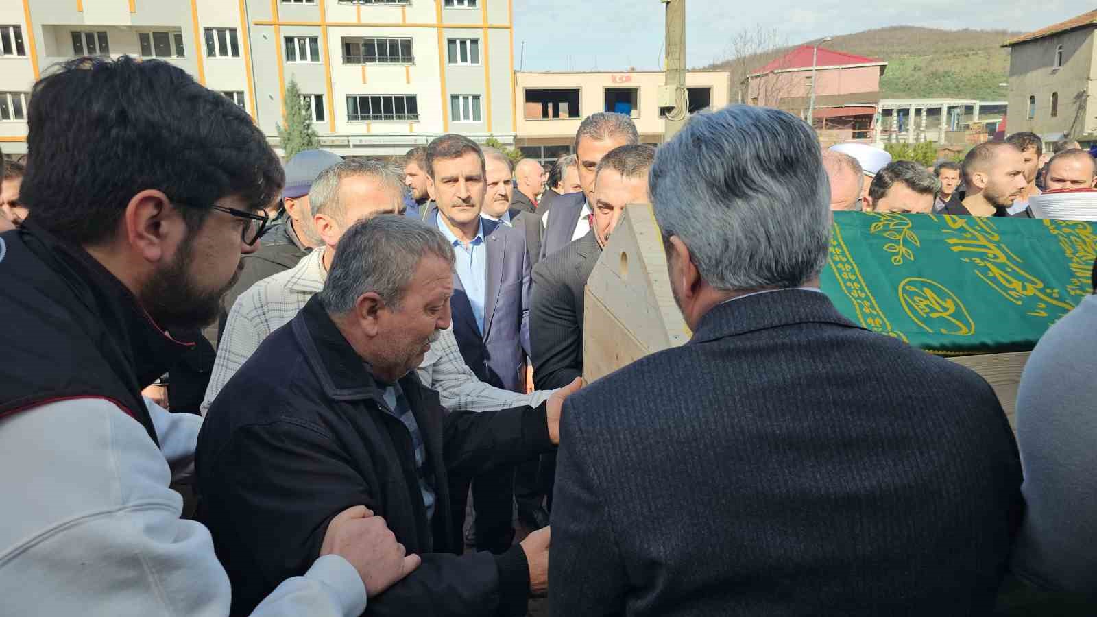 gocukte olen madenciler ziya kiret ve veysel orucoglu son yolculuguna ugurlandi 1 AQRwvbwr