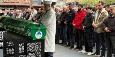 gogsunden-bicaklanarak-hayatini-kaybetmisti-son-yolculuguna-ugurlandi-X7qEhPfF.jpg