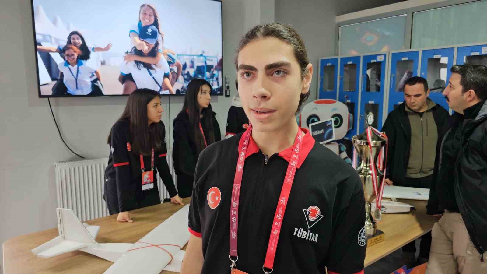 GÖKKURT ile Türkiye ikincisi olan gençler, projelerini daha ileriye taşımayı hedefliyor 7 gokkurt ile turkiye ikincisi olan gencler projelerini daha ileriye tasimayi hedefliyor 3