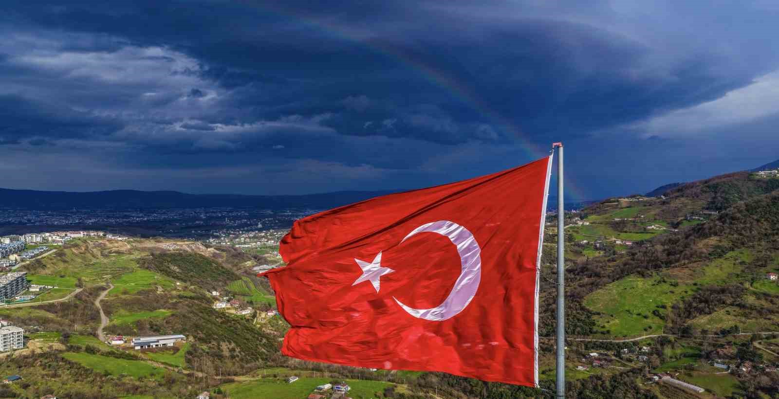 gokkusagi ve turk bayragi ayni karede bulustu 2 ey4MfvT6