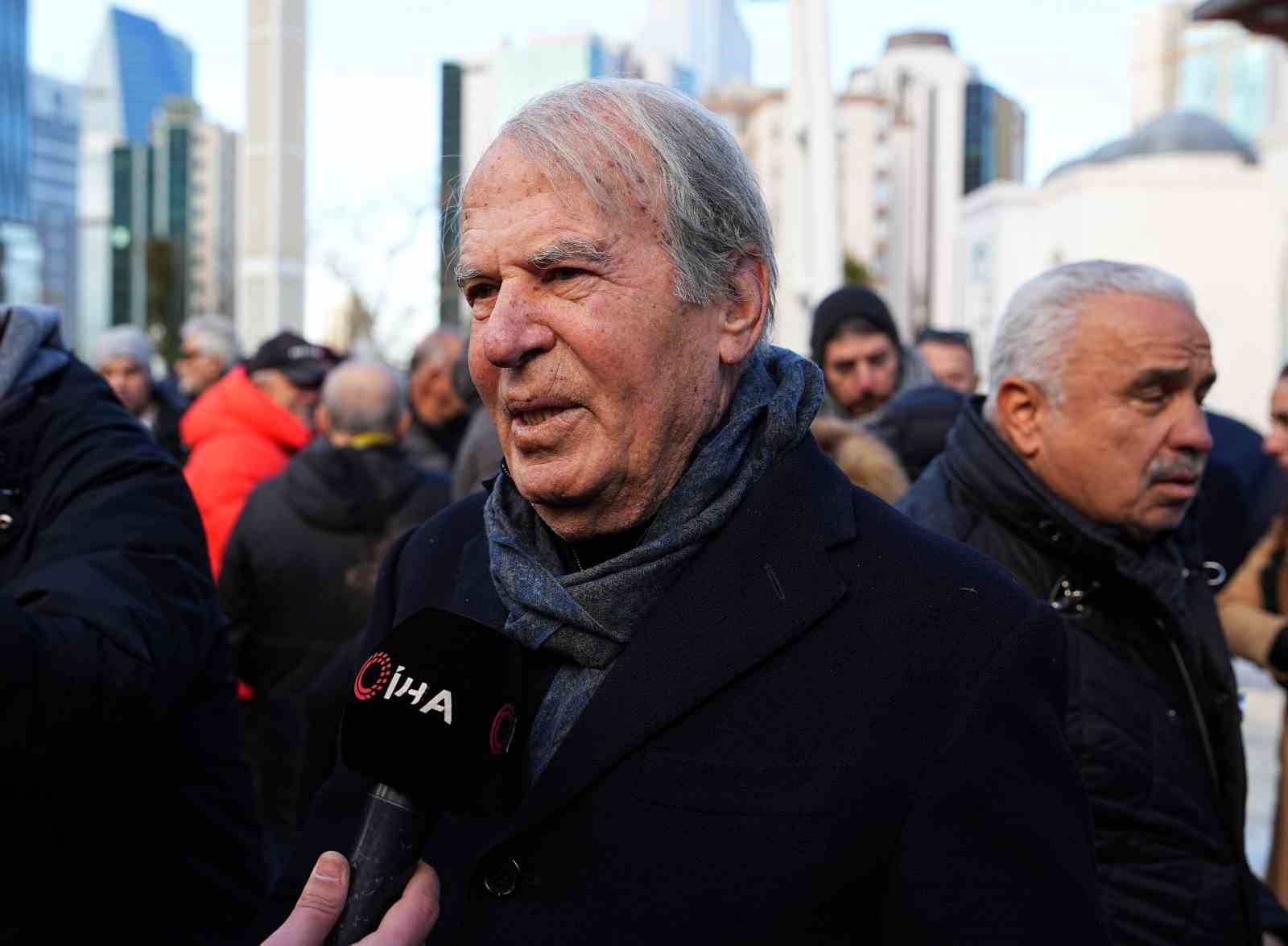 gokmen ozdenak son yolculuguna ugurlandi 13 21En7Tgf