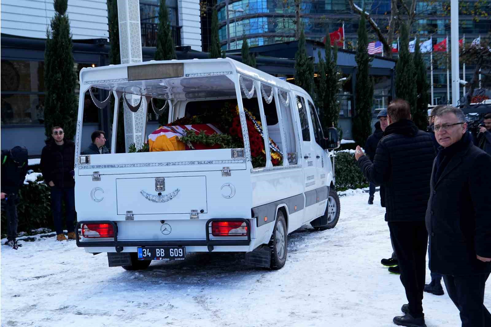 gokmen ozdenak son yolculuguna ugurlandi 18 TcpPbmNw