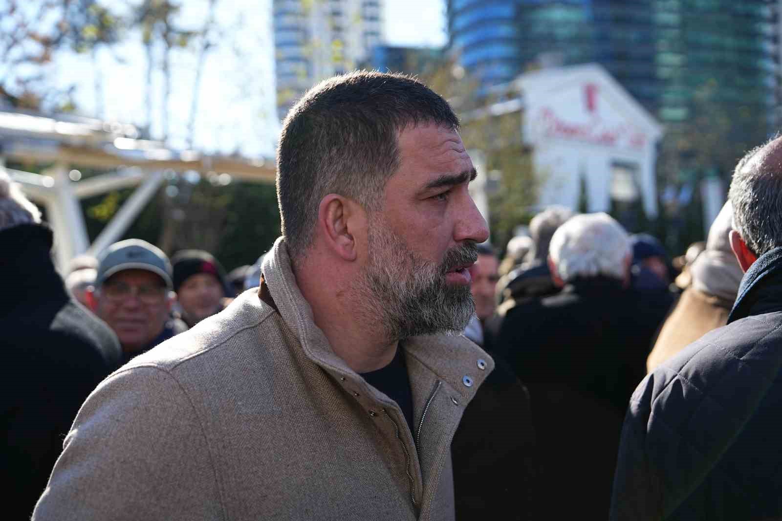 gokmen ozdenak son yolculuguna ugurlandi 4 Y5hNIfEq