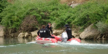 goksu-cayinda-kaybolan-genc-ikinci-gununde-de-araniyor-h2Tz5mDN.jpg
