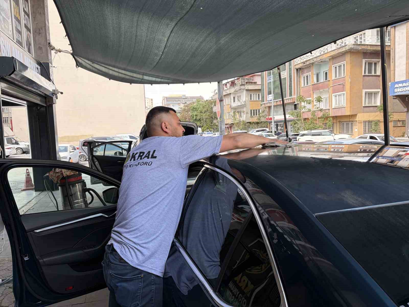 gokten camur yagdi oto yikamacilar ne yapacagini sasirdi 4 ZhrNbrE8