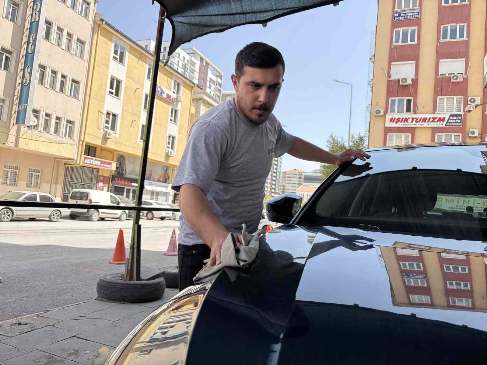 gokten camur yagdi oto yikamacilar ne yapacagini sasirdi 5 QhjkwHXZ
