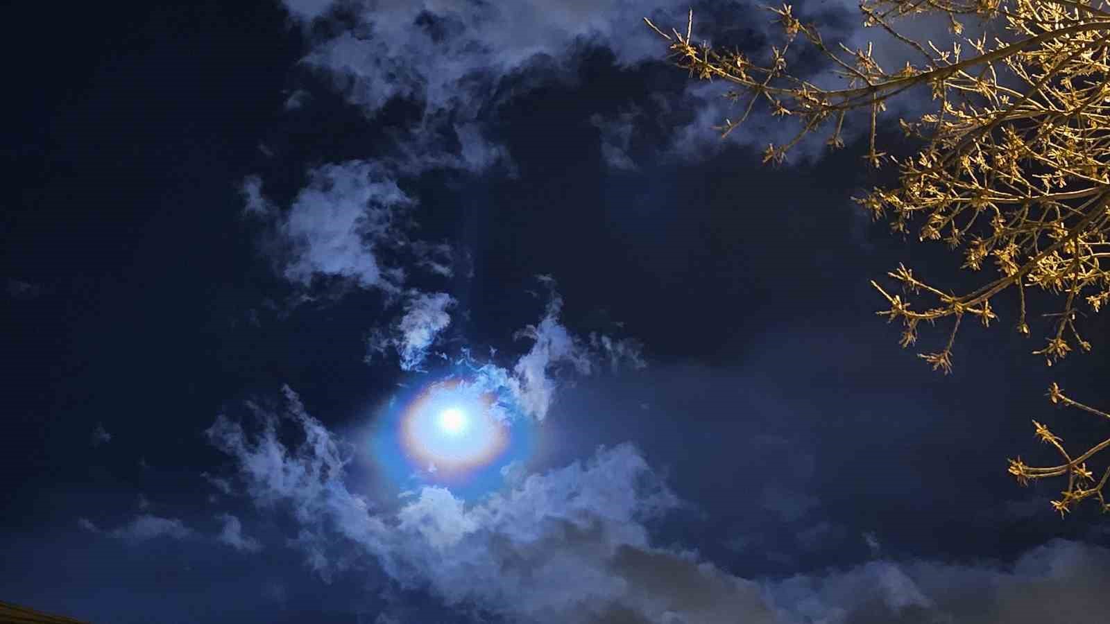 gokyuzunde gorsel solen lunar corona goruntulendi 4 NuyXIDY5