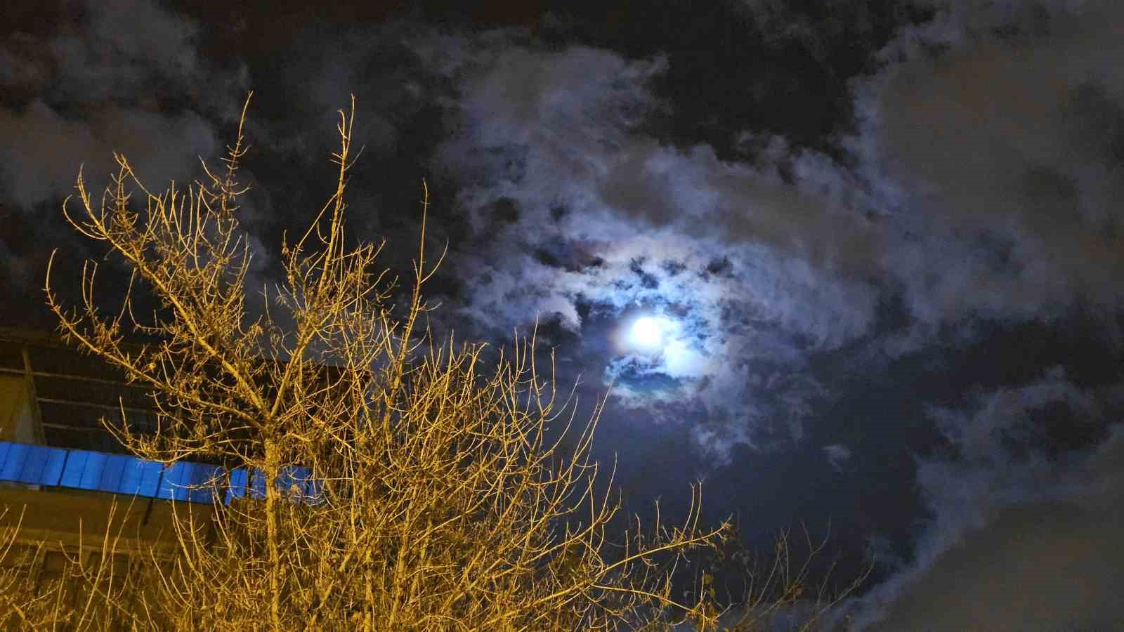 gokyuzunde gorsel solen lunar corona goruntulendi 5 ihGlw2Cz