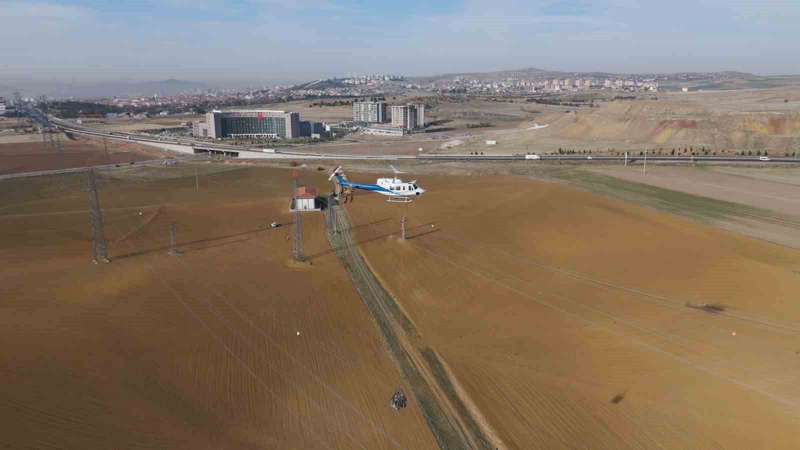 gokyuzunde zorlu mesai teias ekipleri hatlari helikopterle bakimdan geciriyor 1 zP5Sb4JD