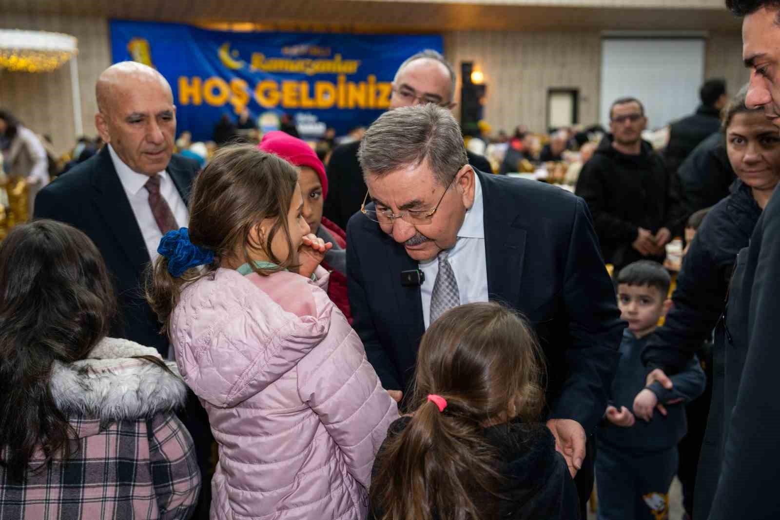 golbasi belediye baskani odabasi ilk iftarini vatandaslarla gerceklestirdi 2 rFuIMNXC