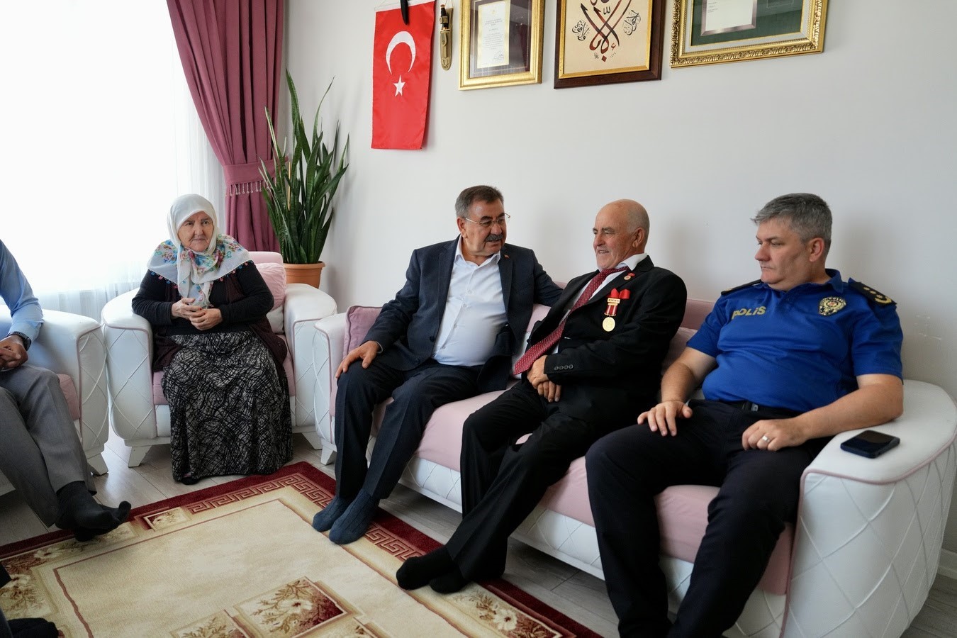 Gölbaşı Belediye Başkanı Odabaşı’ndan şehit ailelerine ziyaret 8 golbasi belediye baskani odabasindan sehit ailelerine ziyaret 4 I49t9tS9