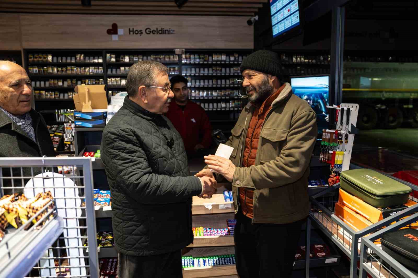 golbasi belediyesinden vatandaslara sahurluk ikrami 0 DlrhHwi9
