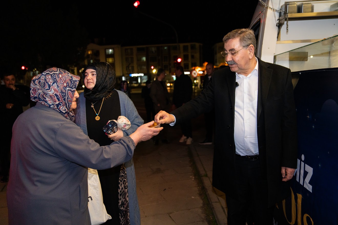 golbasinda kadir gecesinde dualar semaya yukseldi 1 nMeOaeZO