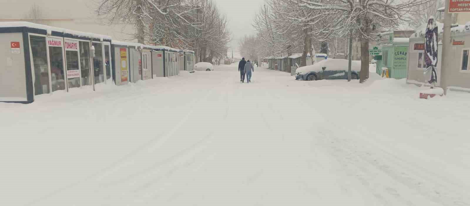 golbasinda kar yagisi etkili oldu 0 q4OkSLqc