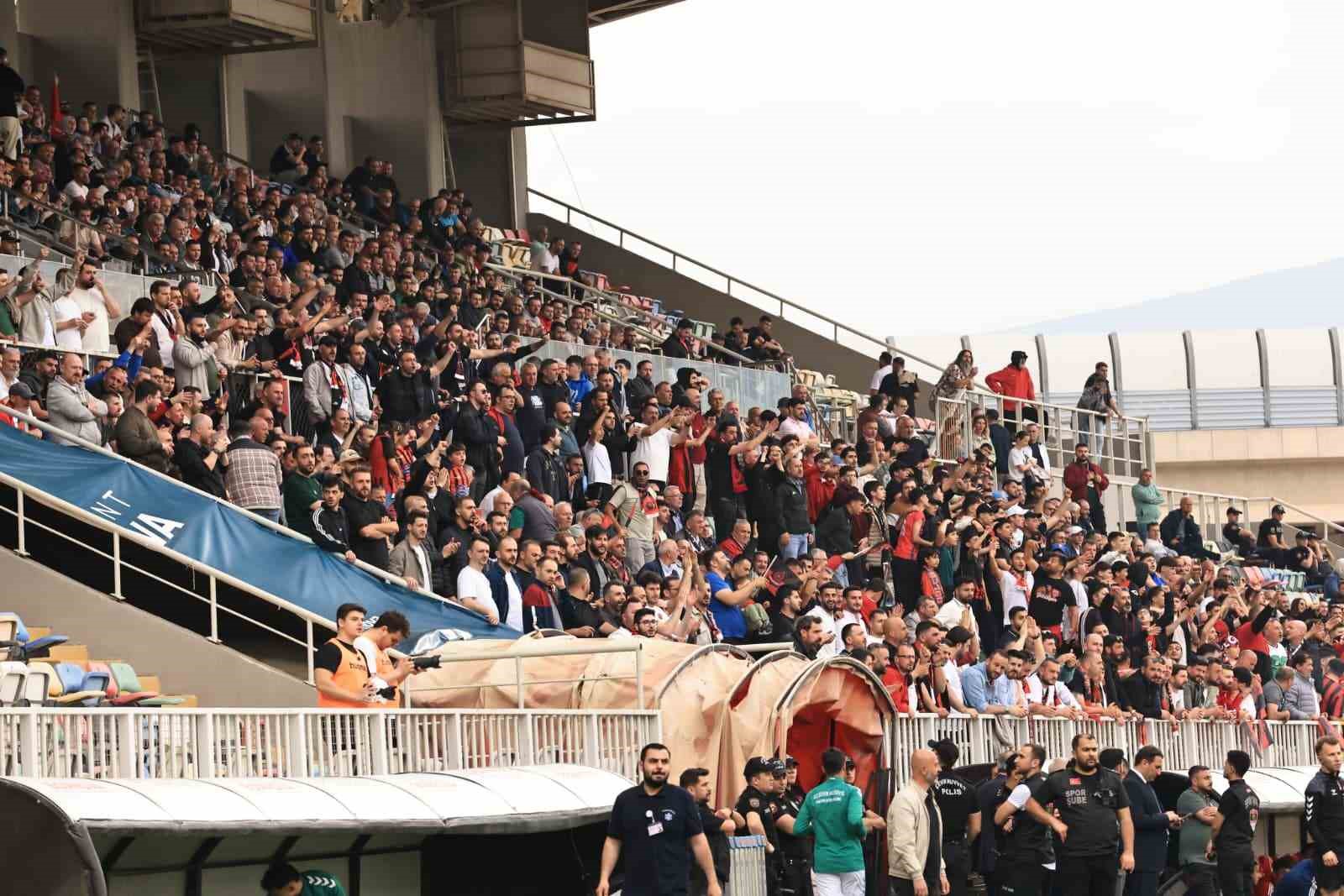 golcukspor 5 yil aradan sonra 3 tff lige yukseldi 5 esjaLISq