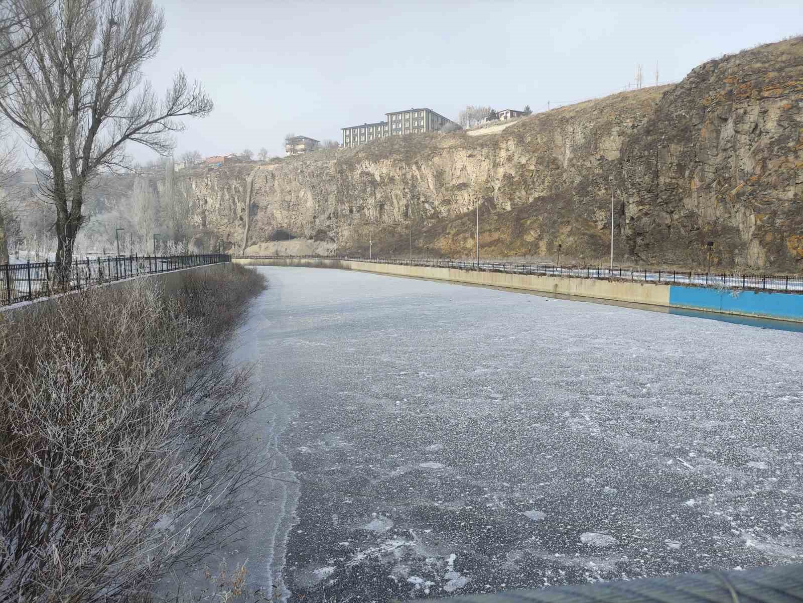 gole eksi 16 dereceyi gordu agaclar kiragi tuttu 3 bGAT9QA7