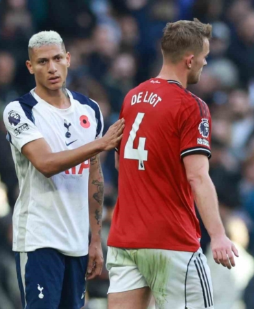 goller-son-dakikalarda-geldi-tottenham-ile-manchester-united-berabere-kaldi-4Jjt6EwL.jpg