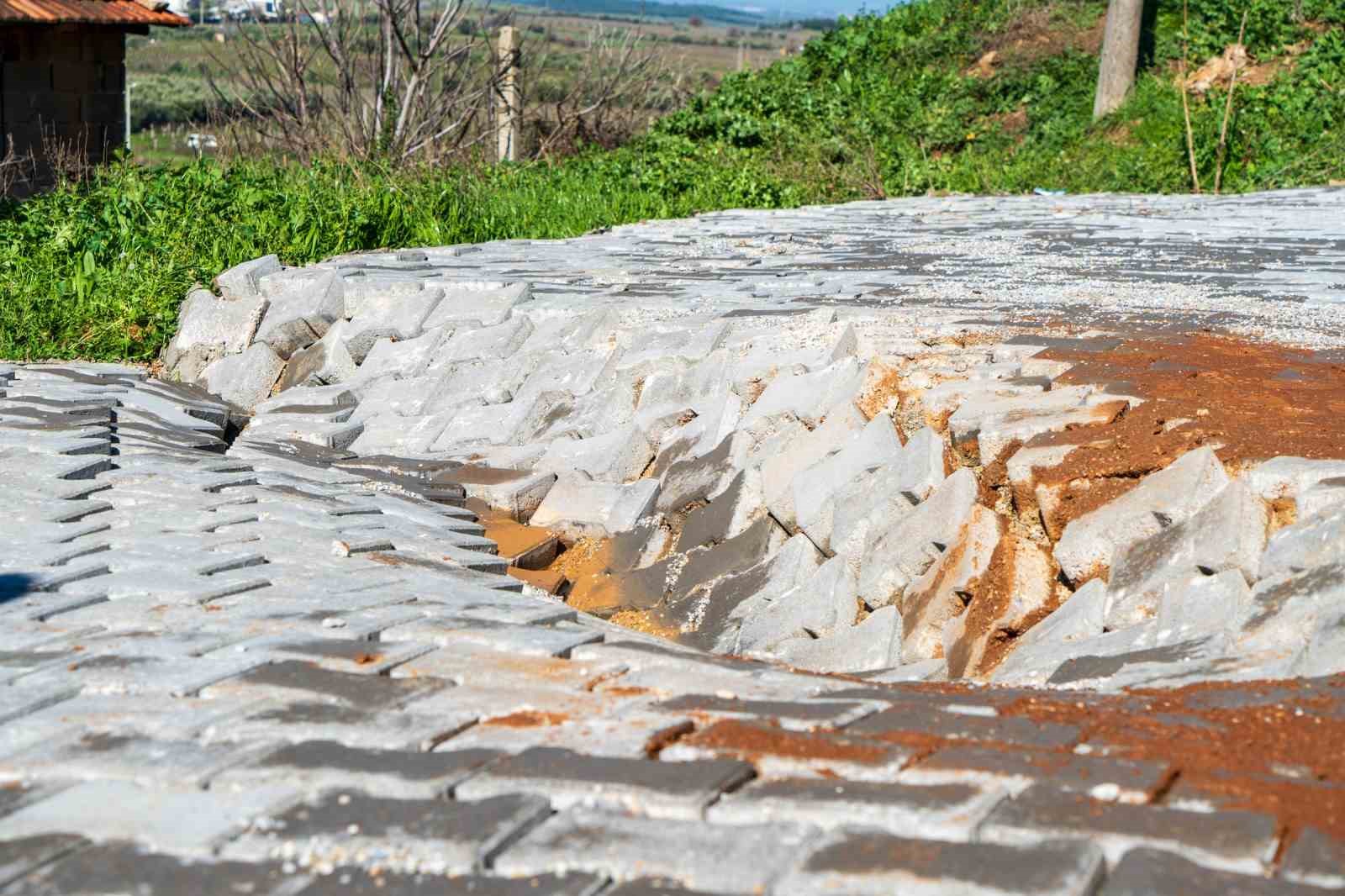 golmarmarada heyelan 7 ev kullanilamaz hale geldi 4 1YjbOtCu
