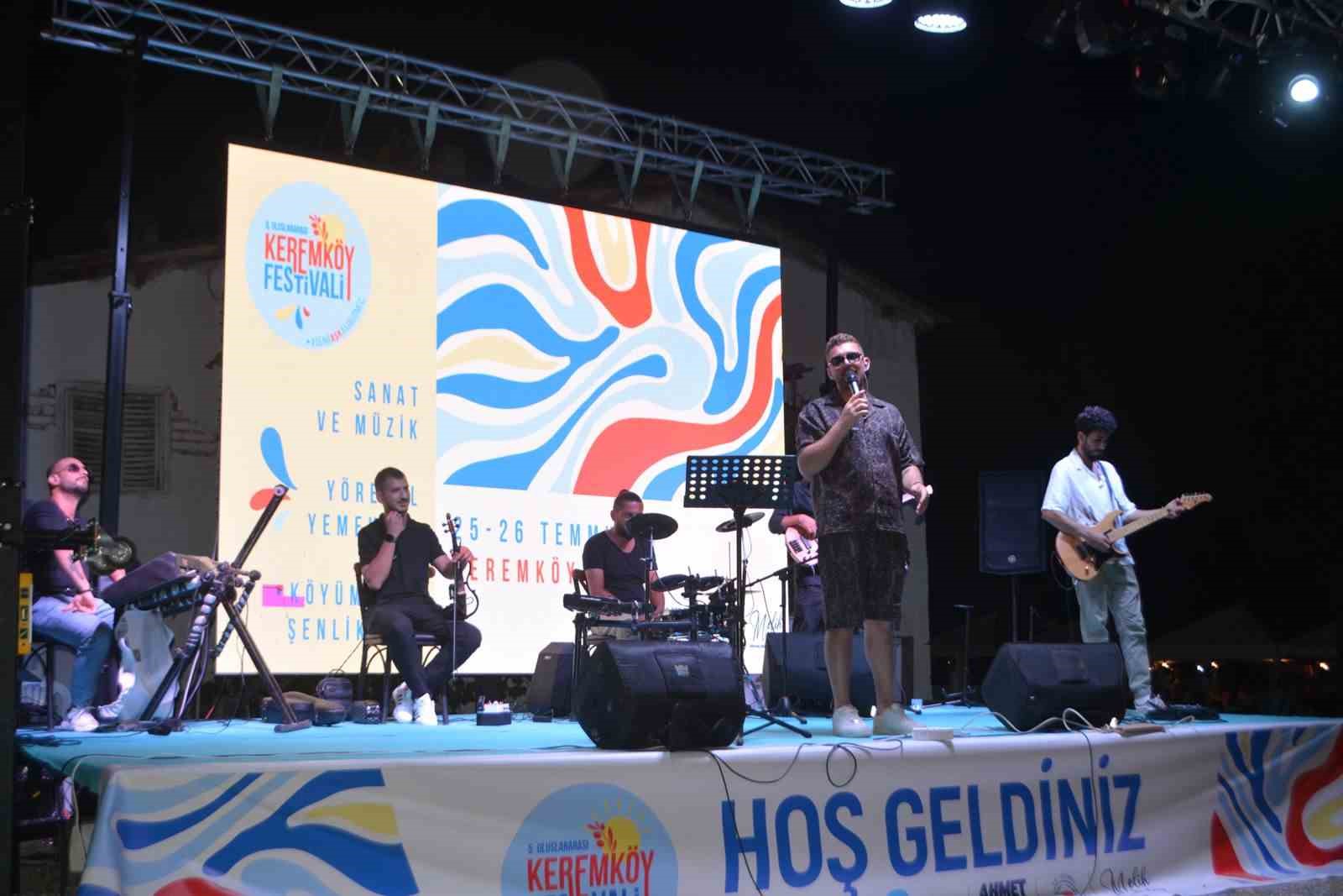 Gömeç’te 5. Uluslararası Keremköy Festivali coşkuyla sona erdi 7 gomecte 5 uluslararasi keremkoy festivali coskuyla sona erdi 3 ERccBiF8