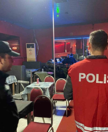 gonende-asayis-ve-trafik-uygulamasi-455-sahis-sorgulandi-7-bin-494-tl-ceza-kesildi-KDGyQzHU.jpg