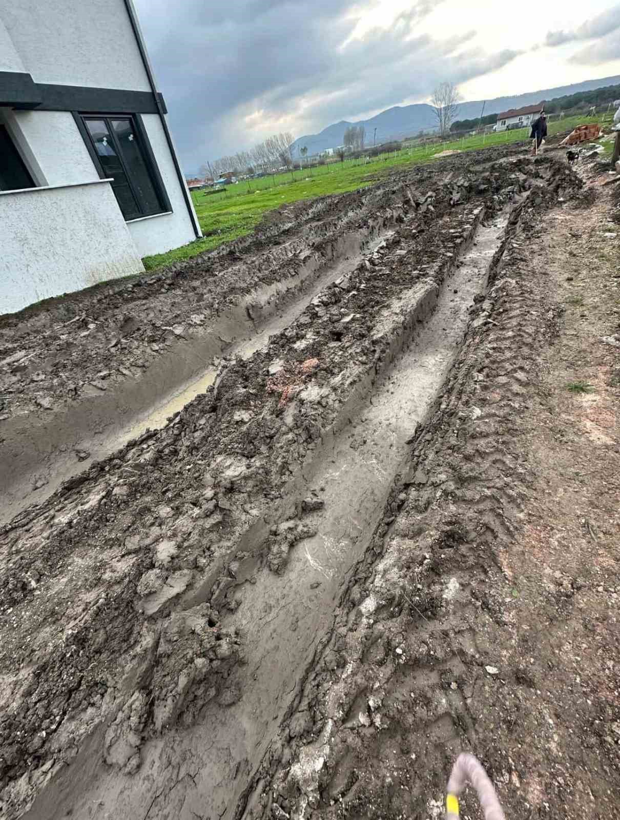 gonende imar var insaat var yol yok altyapi yok 1 OcSjZAh8