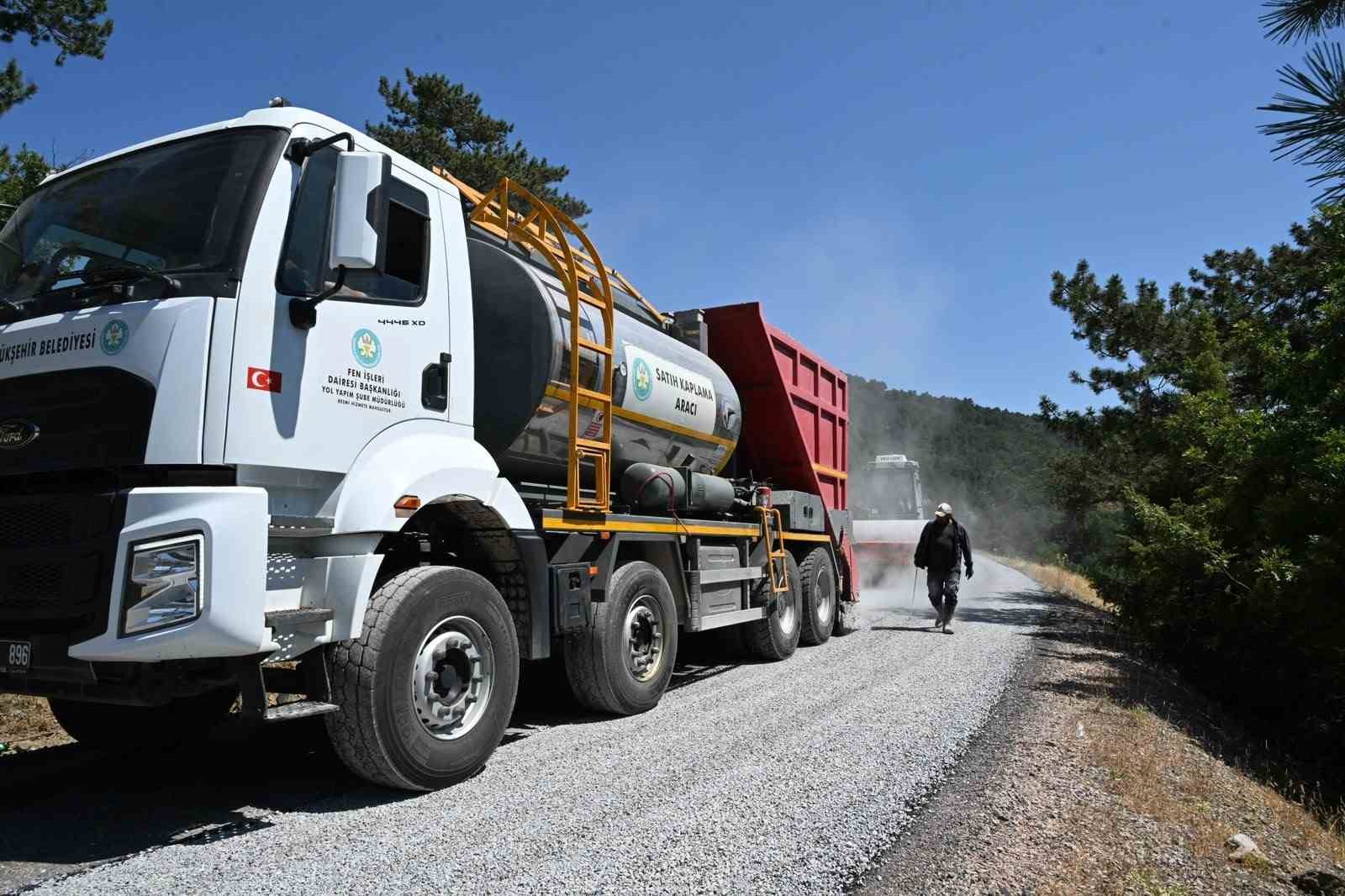 gordesin kritik yolunda asfalt mesaisi basladi 0 mmZHqWwG