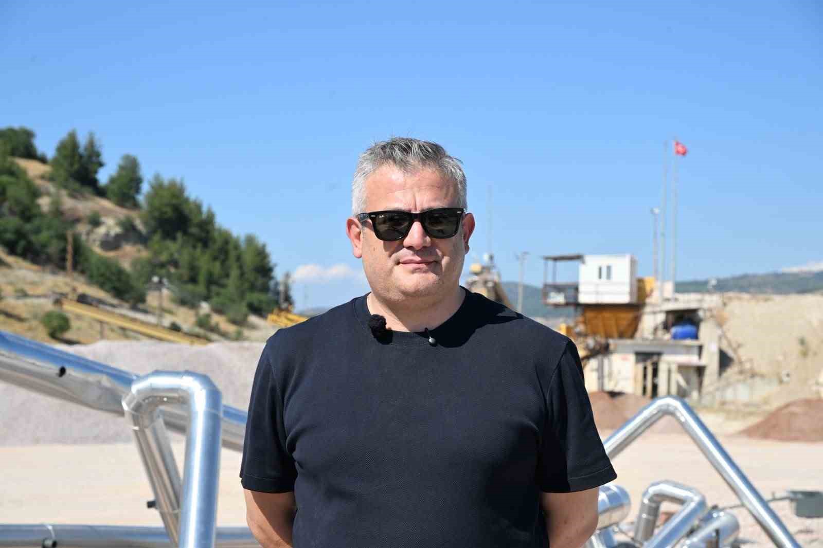 gordesin kritik yolunda asfalt mesaisi basladi 2 iGqwJaEi