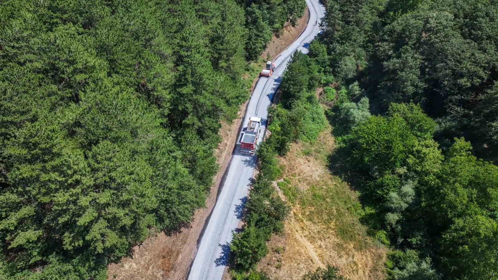 gordesin kritik yolunda asfalt mesaisi basladi 3 7piOpsFk
