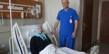 gorenler-kilo-aldi-sandi-karnindan-30-santim-uzunlugunda-105-kiloluk-kitle-cikti-DP3raKls.jpg