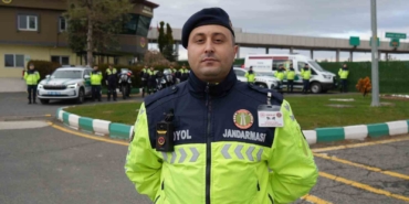 gorev-basinda-sehit-oldu-baba-ocagi-turk-bayraklariyla-donatildi-n4ya2Rz8.jpg