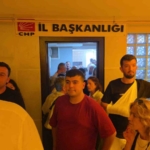 gorevden-alinan-chp-samsun-yonetimi-il-binasini-bosaltti-lBHxiaOW.jpg