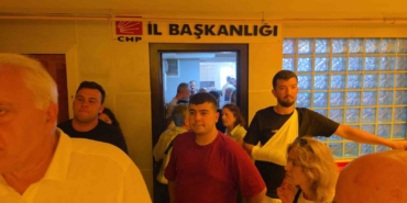 gorevden-alinan-chp-samsun-yonetimi-il-binasini-bosaltti-lBHxiaOW.jpg