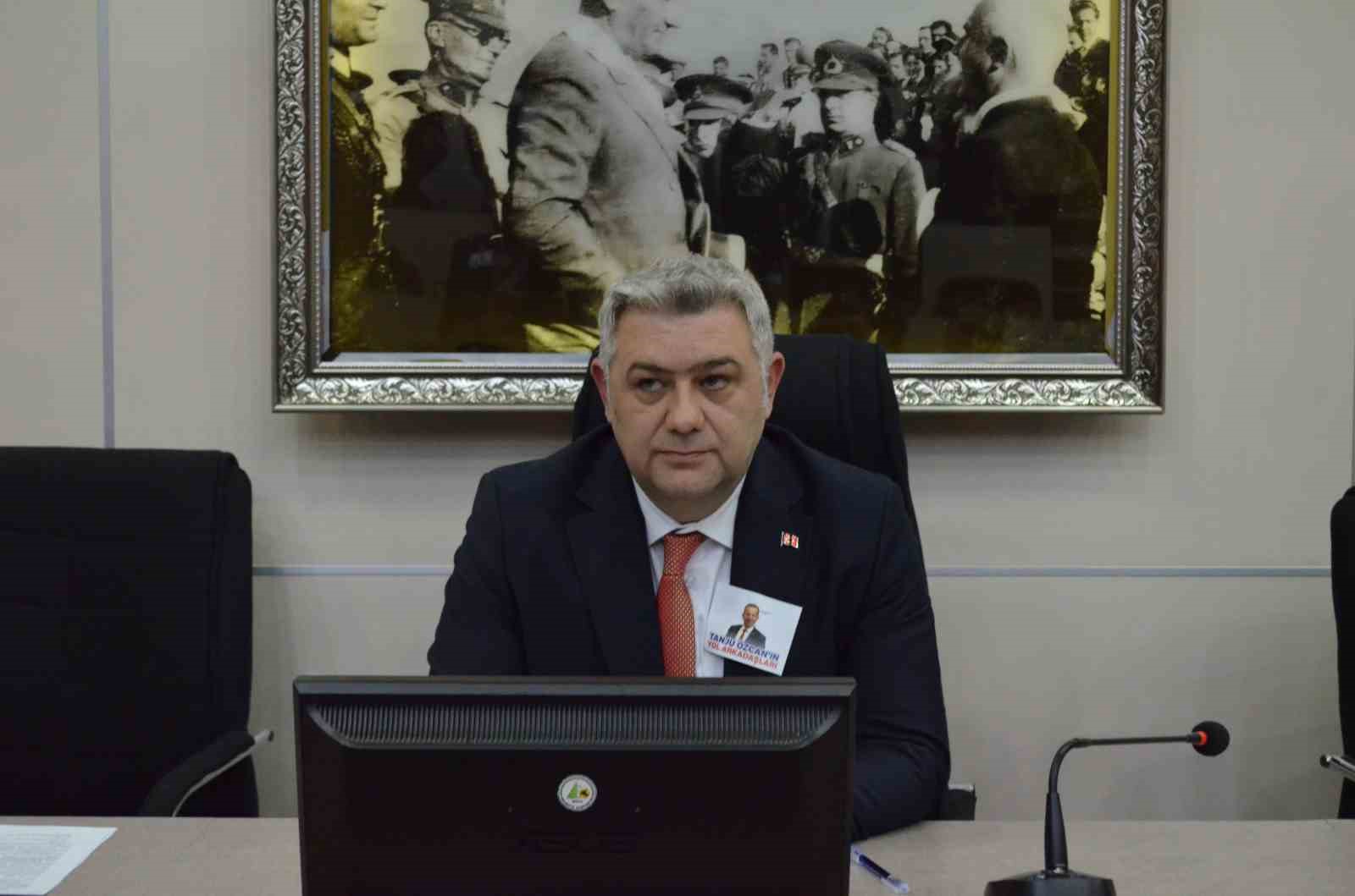 gorevden uzaklastirilan tanju ozcanin yerine yeni baskanvekili secildi 0 WDYZptU6