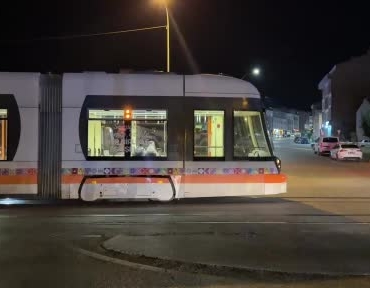 goreve-giden-polis-araci-otomobille-carpisti-2si-polis-3-yarali-Z2lq8uy4.jpg