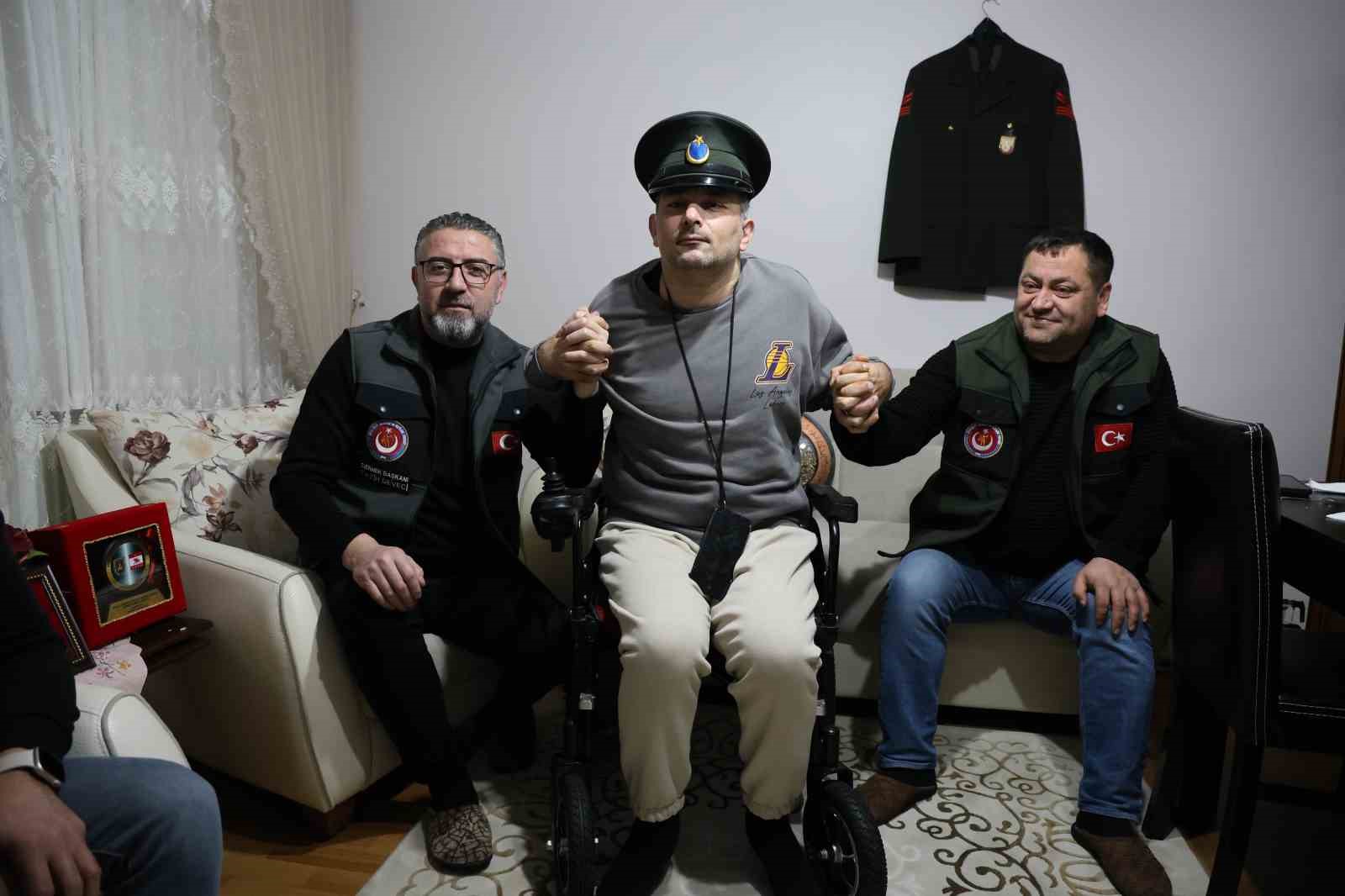 gorevi basinda felc oldu 5 yildir gazilik unvaninin verilmesini bekliyor 1 7ljLjnzj