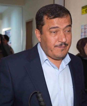 gorme-engeline-inat-basariya-yuruyen-ogretmen-simdi-ozel-ogrencilerine-rehberlik-ediyor-luL2AiAn.jpg