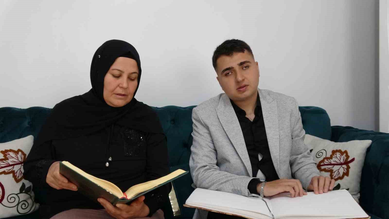 gorme engelli oglunun egitimi icin braille alfabesini ogrendi 1 5SuHtehF