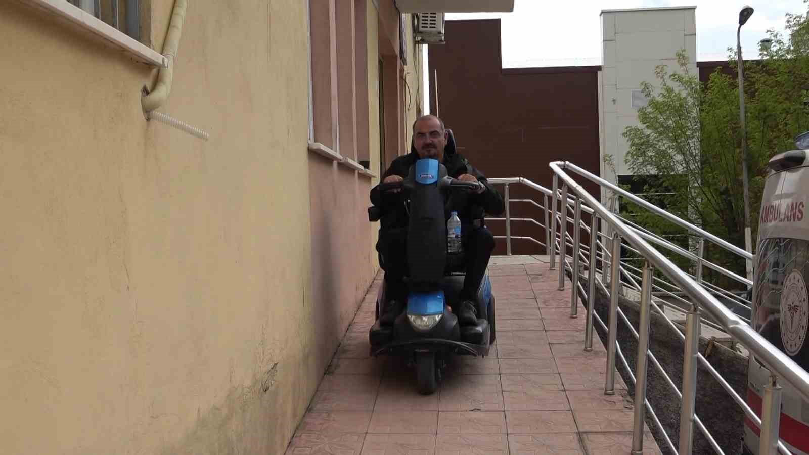gorme engelli santral memuru hafizasiyla hayran birakiyor bin 500 numarayi ezbere biliyor 5 pupStrAa