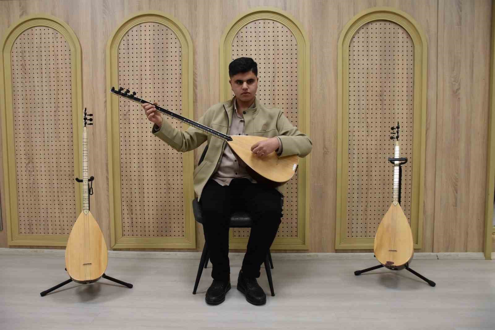 gorme engelli umut asik veyselin yolundan gidiyor 1 58G1RUrD
