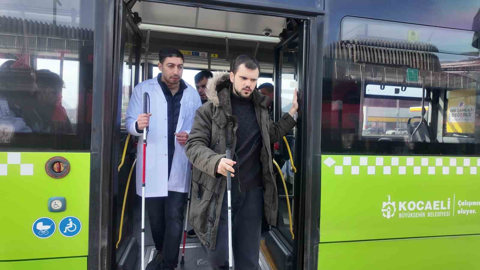 gorme engellilerin sehirdeki zorlu mucadelesi saniye saniye goruntulendi 5 4pR4Xjkk