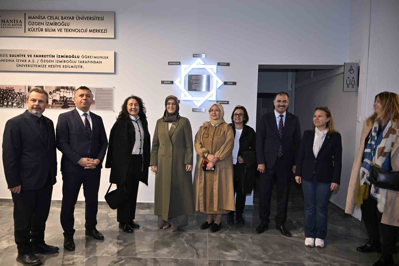 gormeyi cok istedigi eseri onun adiyla acildi 7 creCRErI