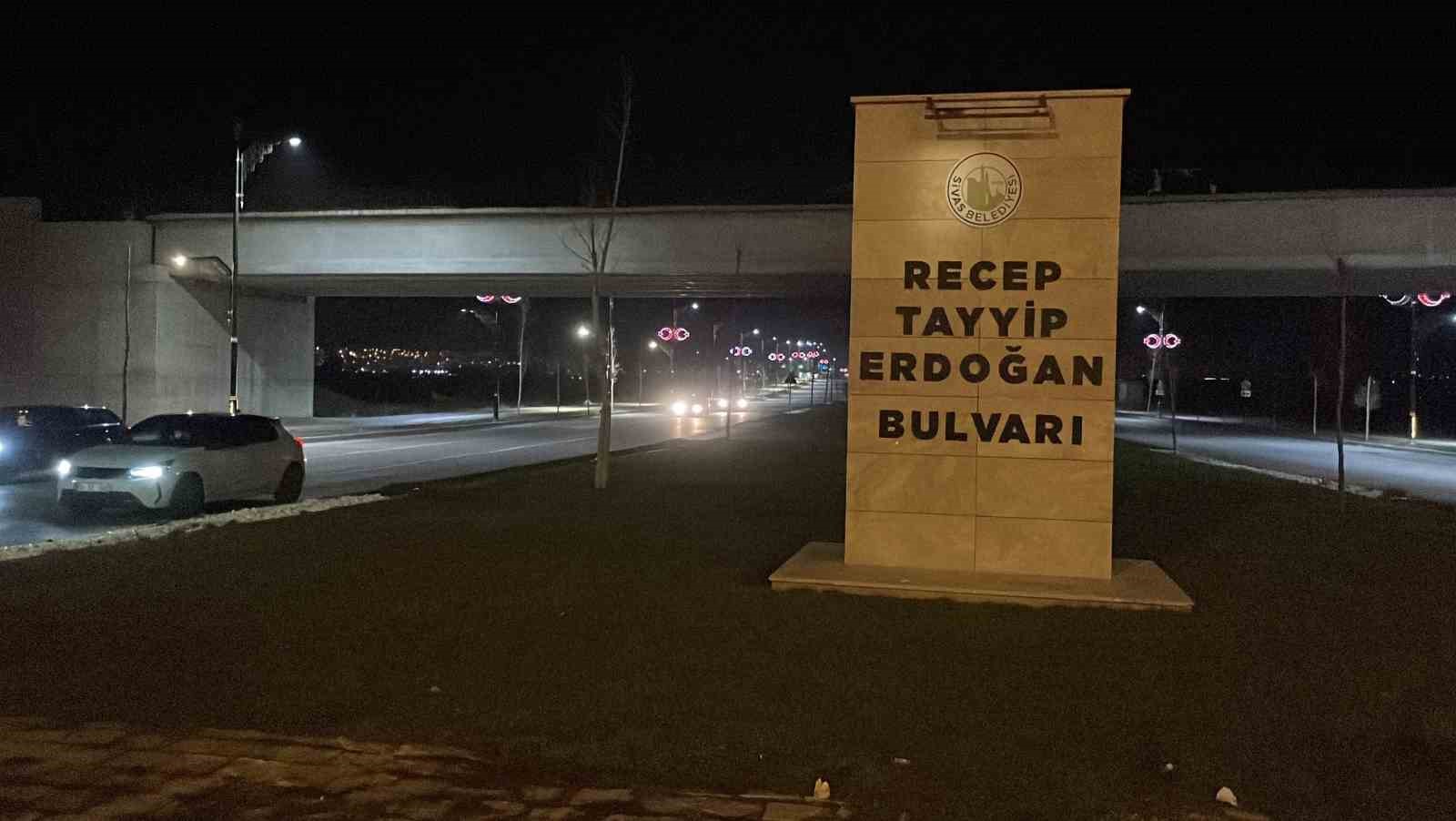 goruntusu ile havalimanini andiriyor gorenlerin dikkatini cekiyor 5 LSfB84lu