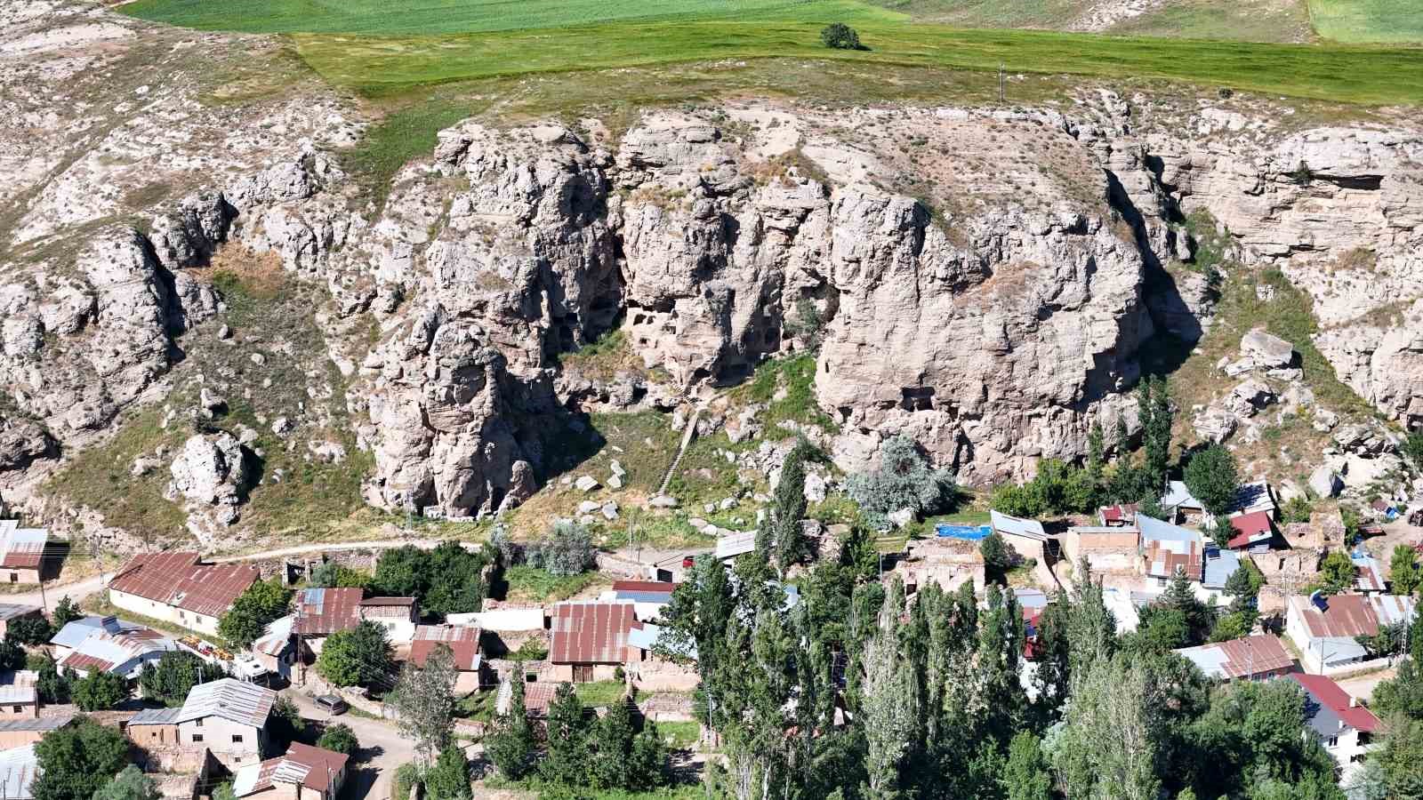 goruntusuyle dikkat ceken 3 bin yillik apartman ilgi bekliyor 5 v2kgvD6p