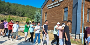 goynukbelen-genclik-kampi-gorme-engelli-gencler-doga-ile-bulustu